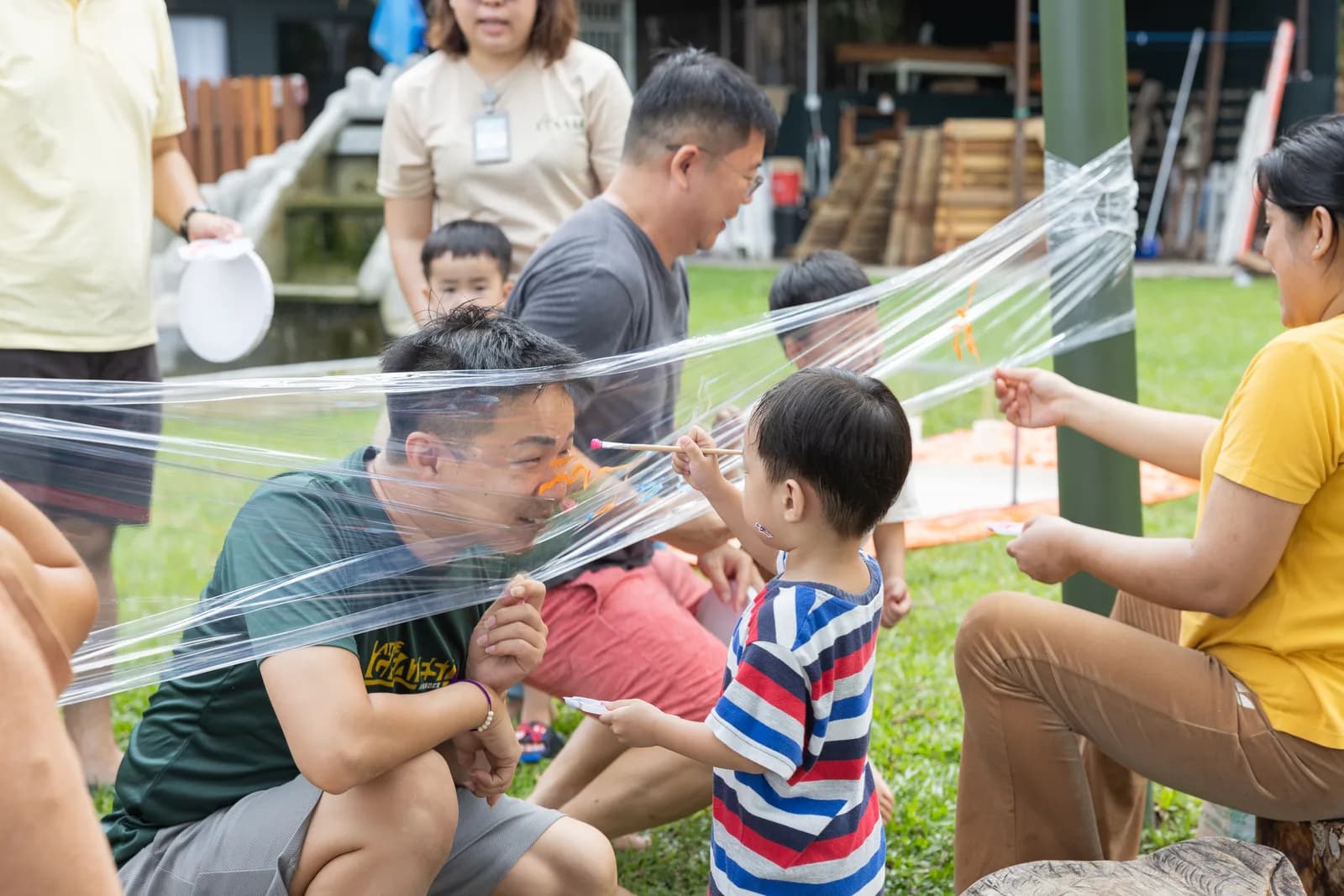 Lil Nature Explorer — Water & messy play